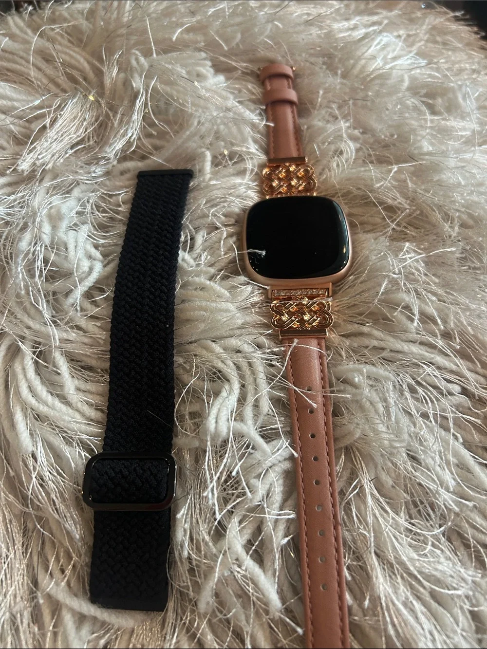 Fitbit verse 4, pre-loved in good condition